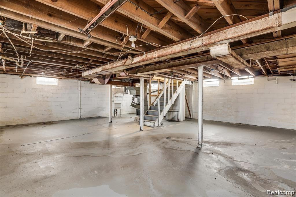 19350 PATTON Street, Detroit, MI 48219 — Photo 5