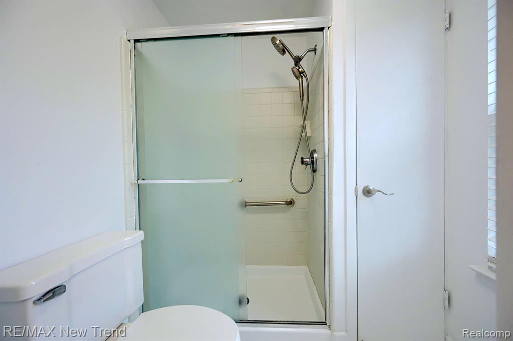 20912 E GLEN HAVEN Circle, Northville, MI 48167 — Photo 18