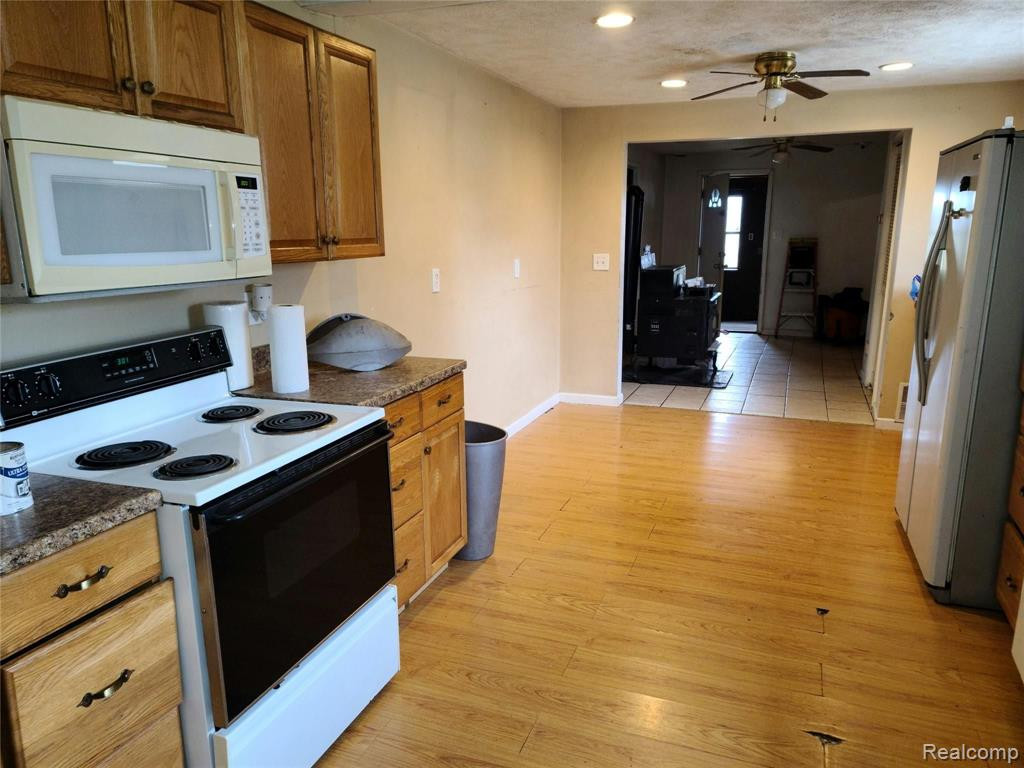 6964 S STATE Road, Bancroft, MI 48414 — Photo 11