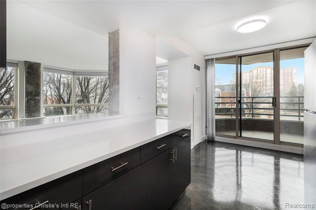 3320 Spinnaker Lane, 2A, Detroit, MI 48207 — Photo 5