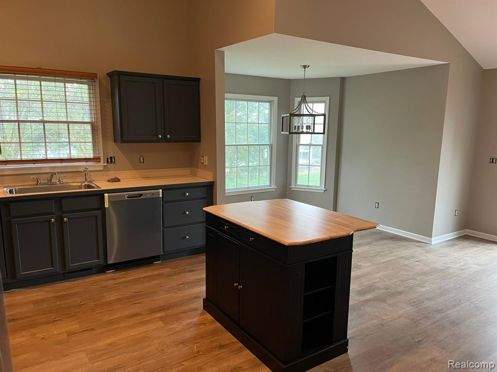 4085 SQUIRE Lane, Flushing, MI 48433 — Photo 5