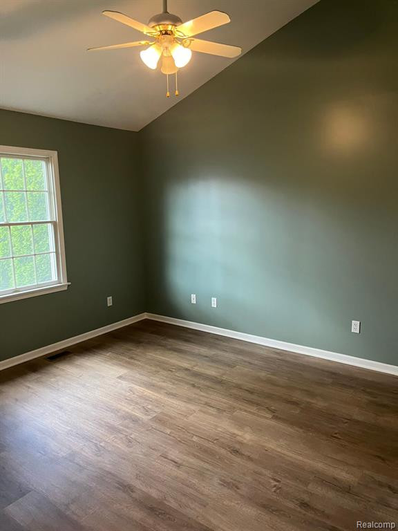 4085 SQUIRE Lane, Flushing, MI 48433 — Photo 10