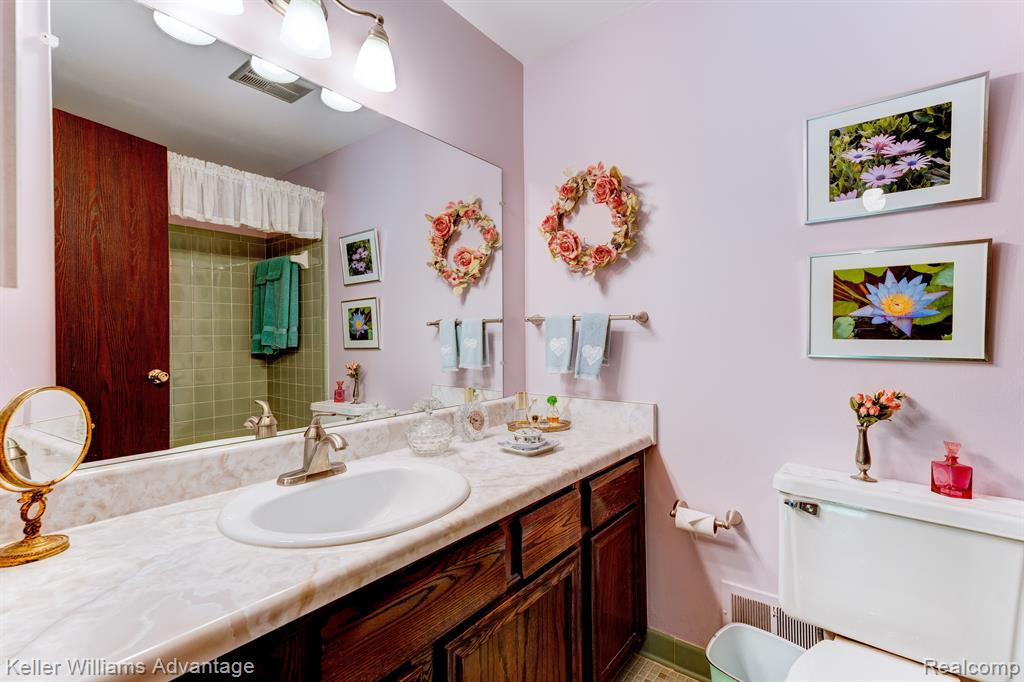 41760 BROQUET Drive, Northville, MI 48167 — Photo 21
