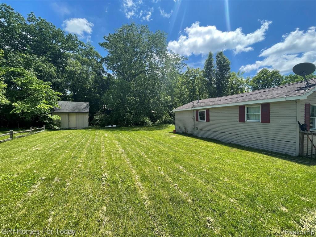 9755 Portage Trail, White Lake, MI — Photo 6