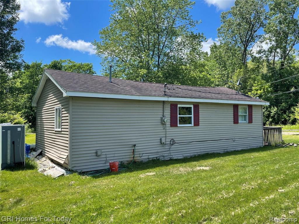 9755 Portage Trail, White Lake, MI — Photo 9