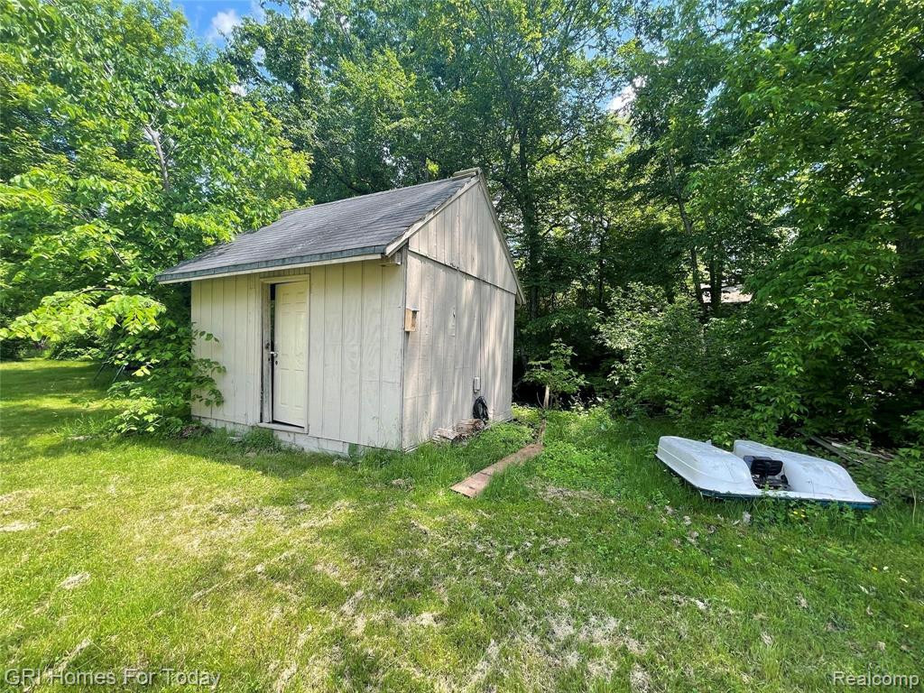 9755 Portage Trail, White Lake, MI — Photo 10