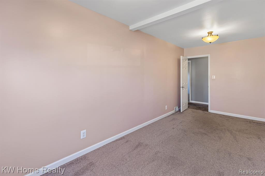 9321 BIDDLE Street, Romulus, MI 48174 — Photo 13