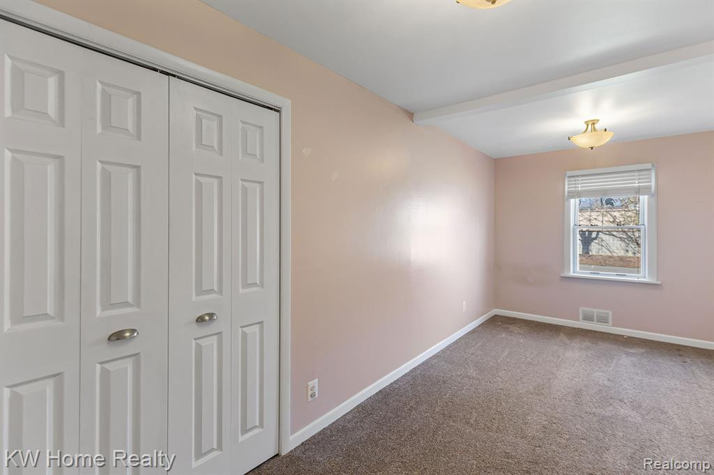9321 BIDDLE Street, Romulus, MI 48174 — Photo 14