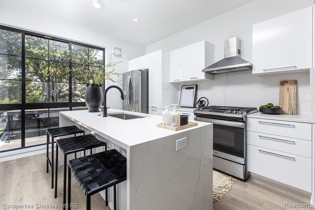 533 Harrison Street, 22, Royal Oak, MI 48067 — Photo 11