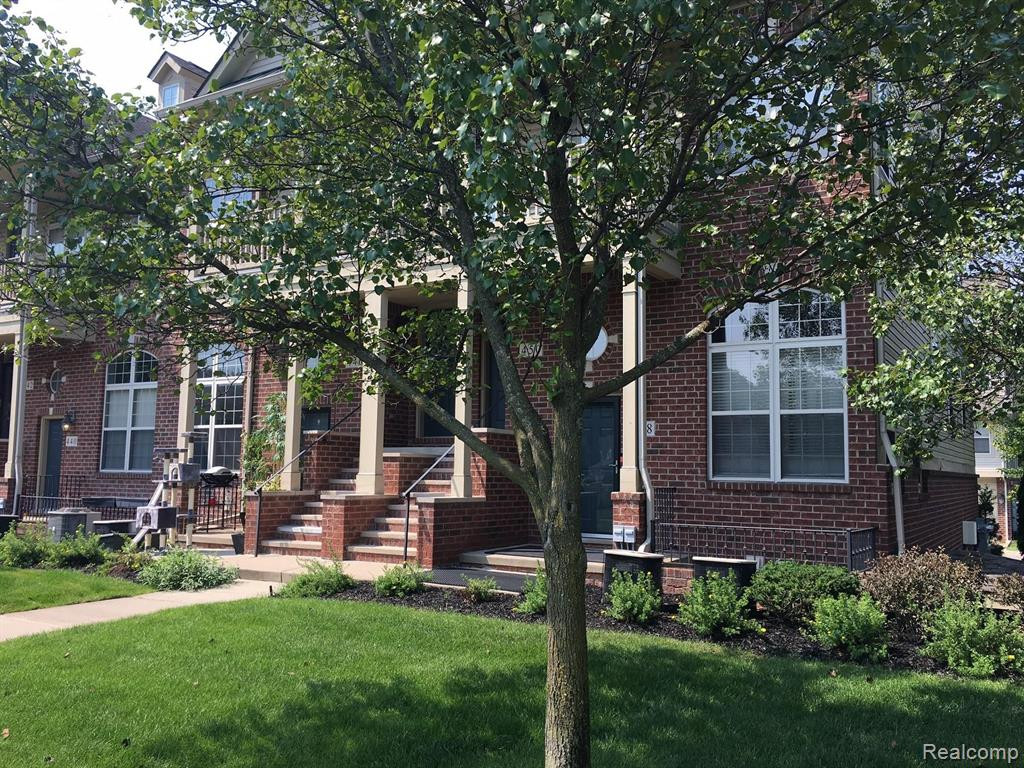 446 Old Pine Way, 151, Walled Lake, MI 48390 — front exterior