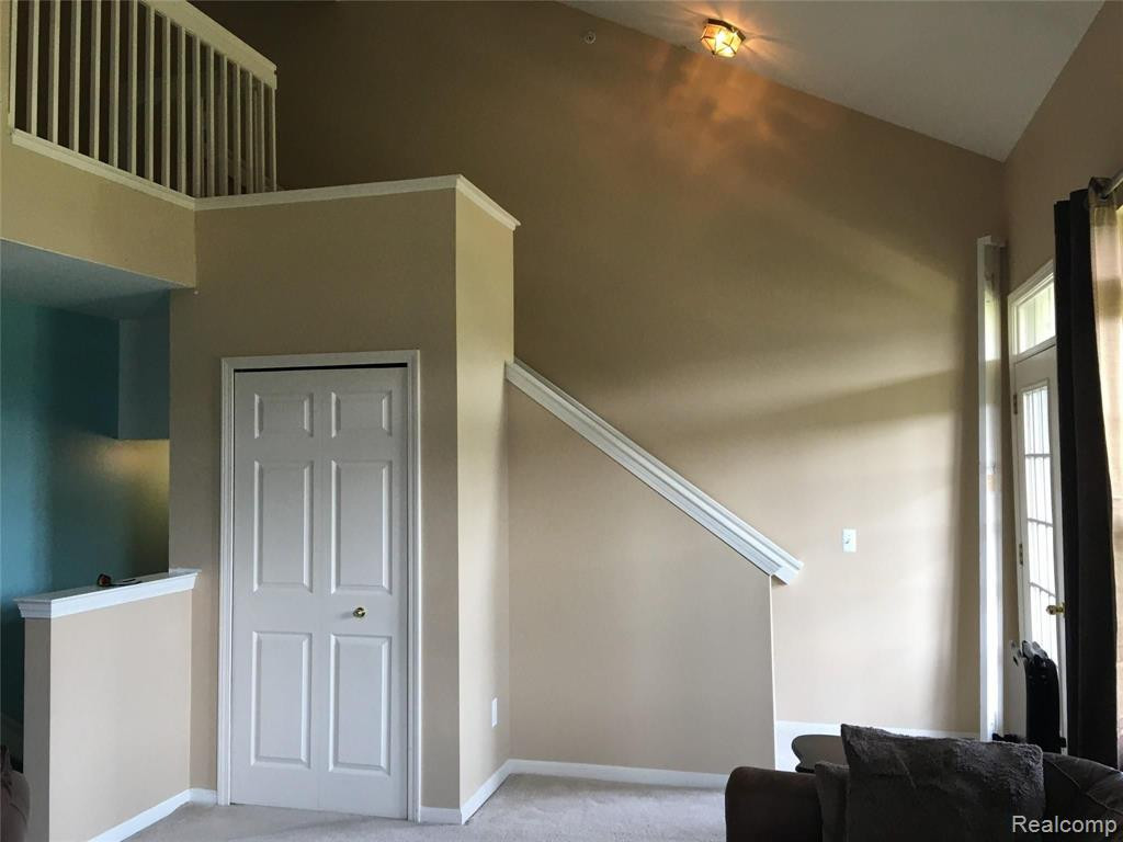 446 Old Pine Way, 151, Walled Lake, MI 48390 — Photo 21