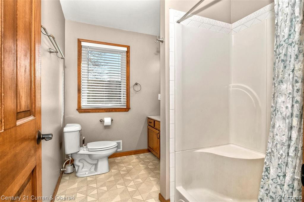 9845 York Woods Drive, Saline, MI 48176 — Photo 32