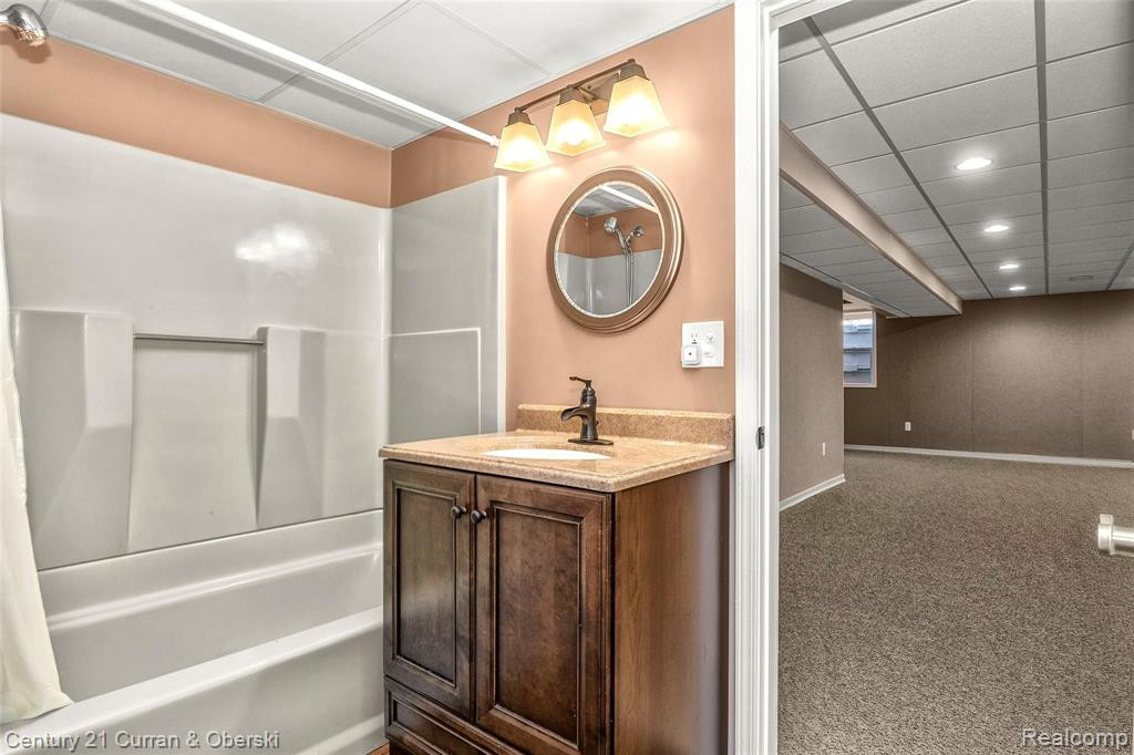 9845 York Woods Drive, Saline, MI 48176 — Photo 36
