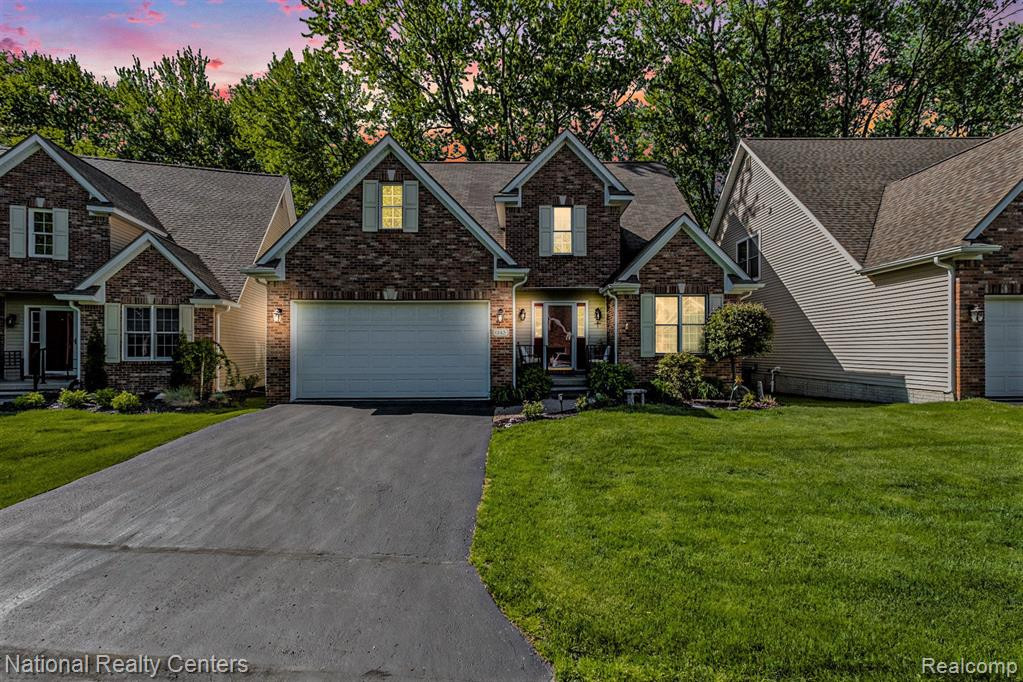 6143 NATURES Cove, Grand Blanc, MI 48439 — Photo 2