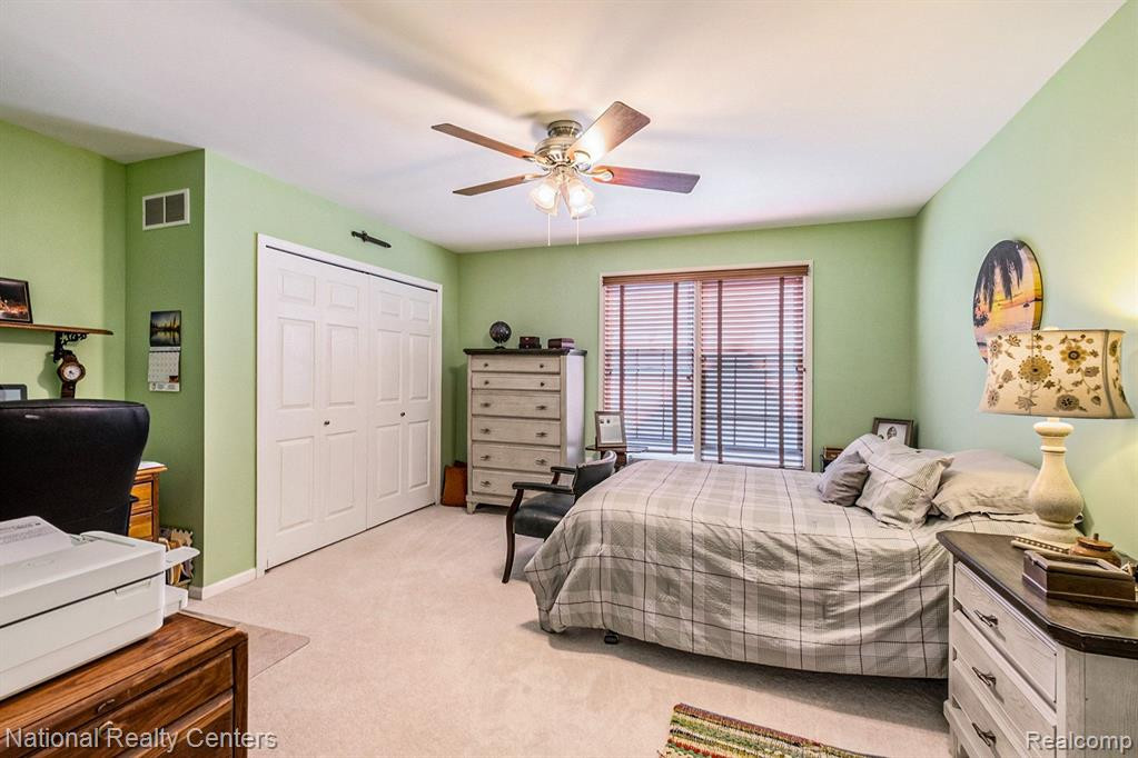 6143 NATURES Cove, Grand Blanc, MI 48439 — Photo 19