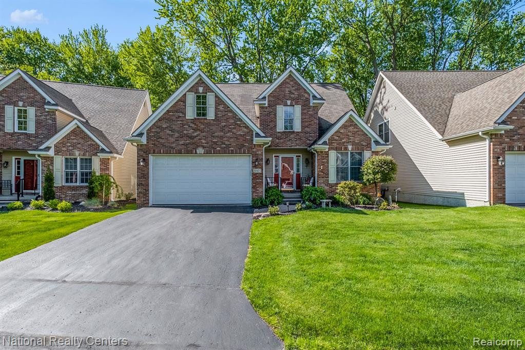 6143 NATURES Cove, Grand Blanc, MI 48439 — Photo 31