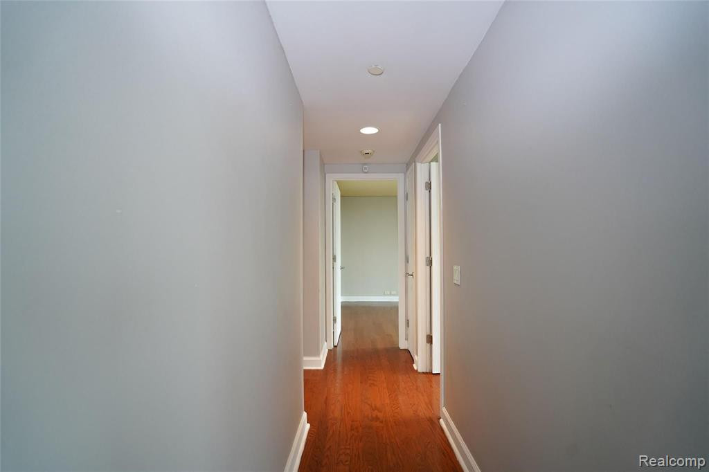 3320 SPINNAKER Lane, 5F, Detroit, MI 48207 — Photo 16