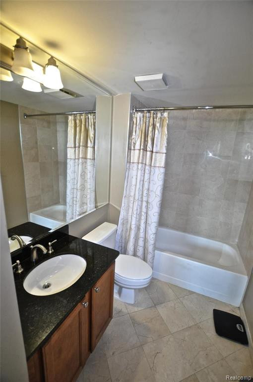 3320 SPINNAKER Lane, 5F, Detroit, MI 48207 — Photo 22