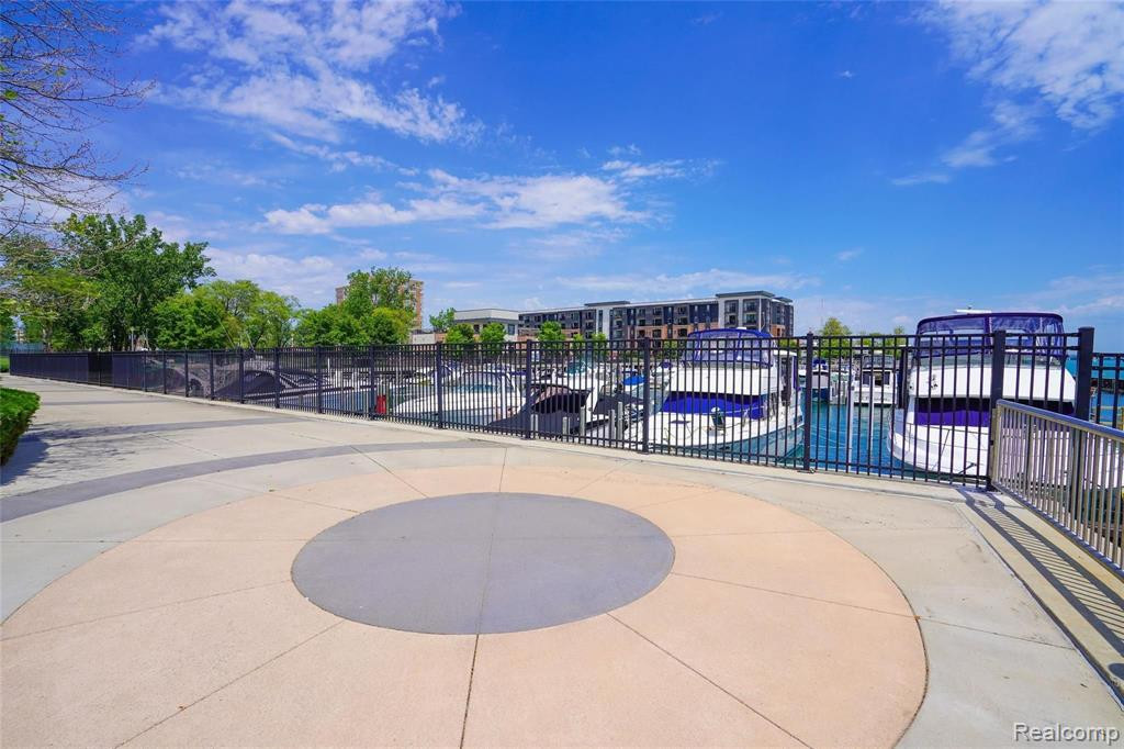 3320 SPINNAKER Lane, 5F, Detroit, MI 48207 — Photo 26
