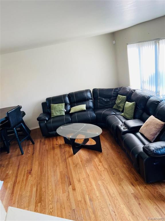 9746 CORNELL Street, Taylor, MI 48180 — Photo 2