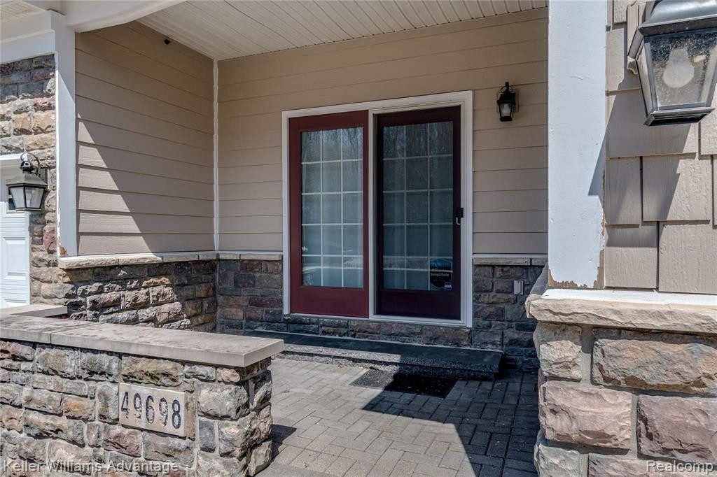 49698 Timber Trail, Novi, MI — Photo 8