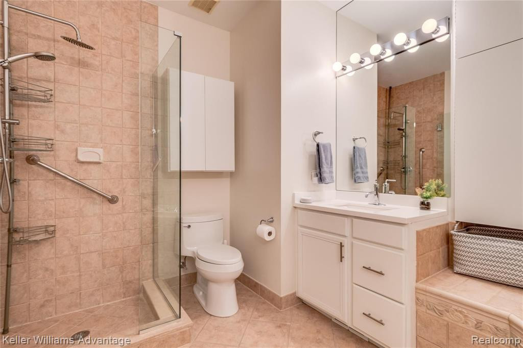 49698 Timber Trail, Novi, MI — Photo 29
