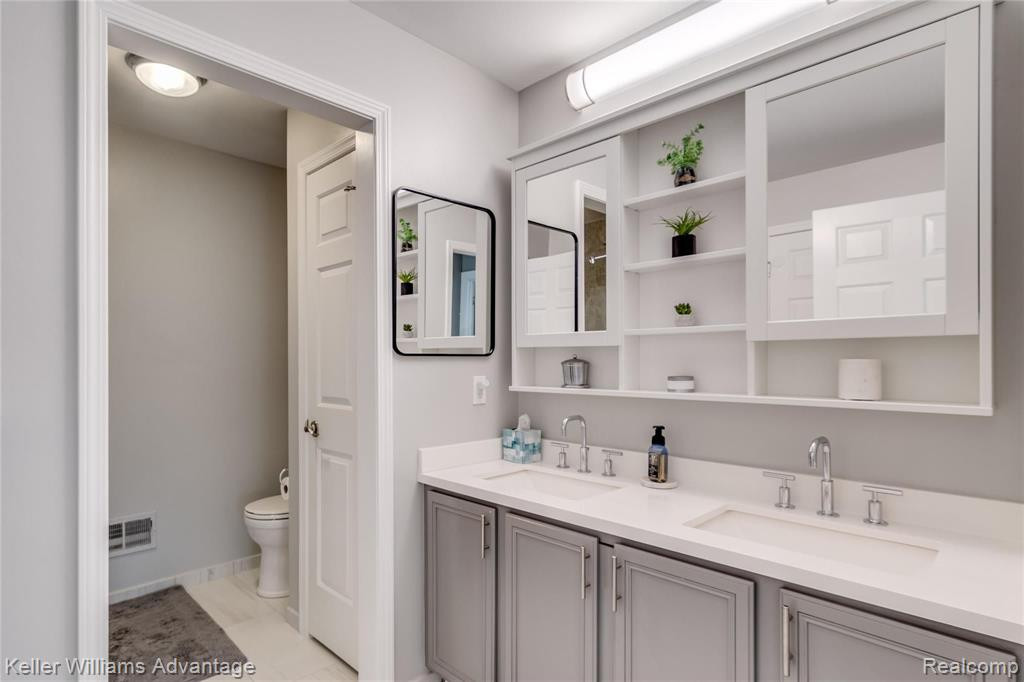 49698 Timber Trail, Novi, MI — Photo 37