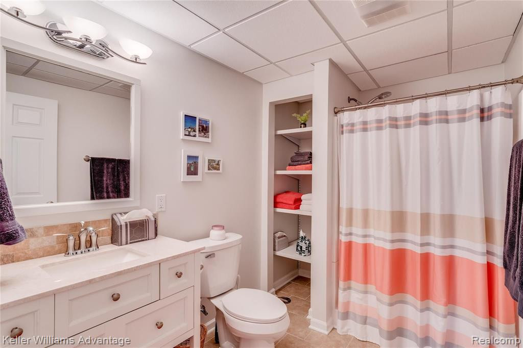 49698 Timber Trail, Novi, MI — Photo 44
