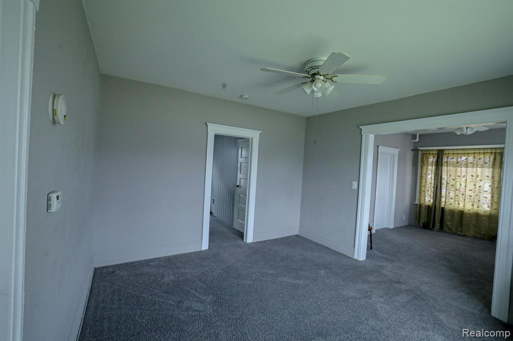 9507 CONANT Street, Hamtramck, MI 48212 — Photo 8