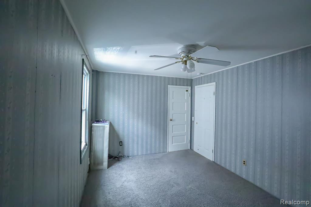 9507 CONANT Street, Hamtramck, MI 48212 — Photo 10