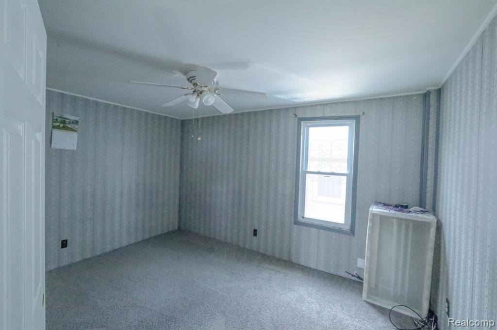 9507 CONANT Street, Hamtramck, MI 48212 — Photo 13