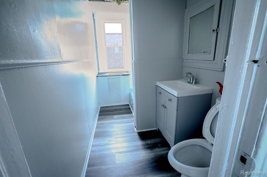 9507 CONANT Street, Hamtramck, MI 48212 — Photo 17