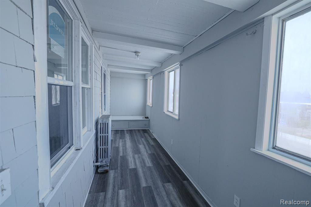 9507 CONANT Street, Hamtramck, MI 48212 — Photo 18