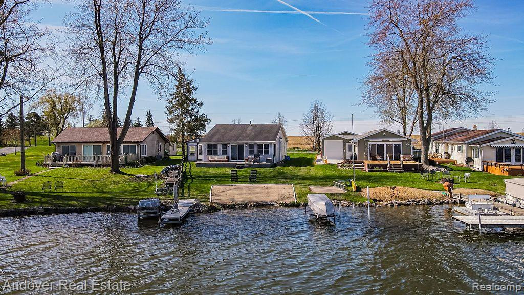 602 VALENTINE Lane, Hudson, MI 49247 — Photo 2