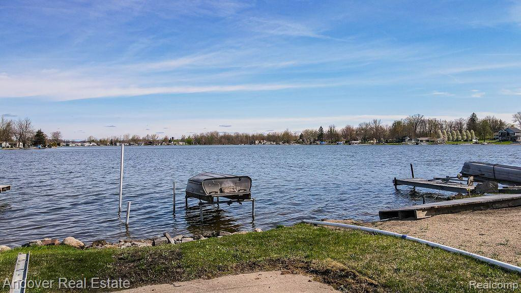 602 VALENTINE Lane, Hudson, MI 49247 — Photo 7