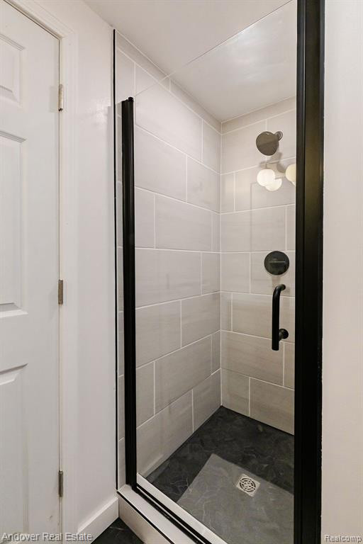 602 VALENTINE Lane, Hudson, MI 49247 — Photo 22