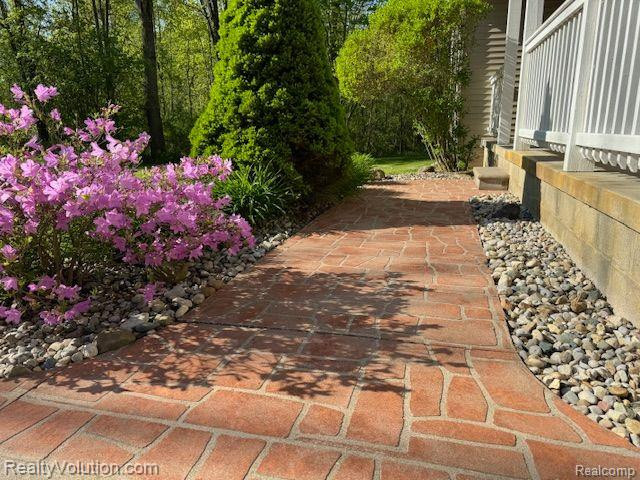 3549 BRICKER Road, Avoca, MI 48006 — Photo 3