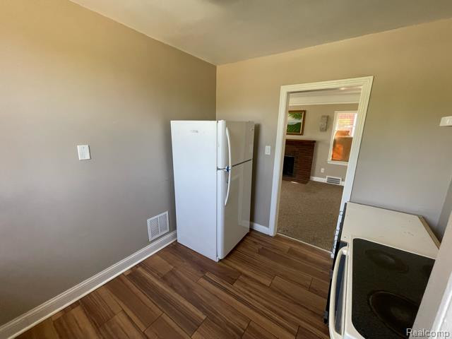 7559 RUTHERFORD Street, Detroit, MI 48228 — Photo 6