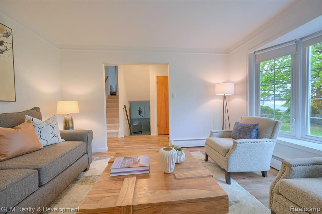 754 LAGUNA Drive, Wolverine Lake, MI 48390 — Photo 5