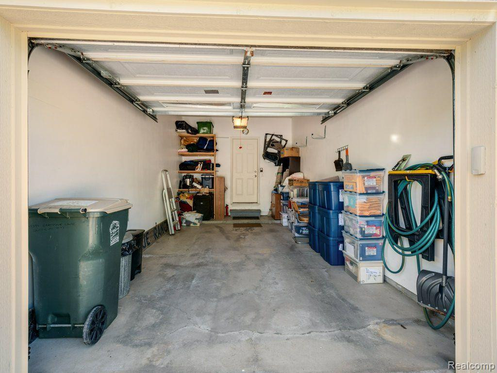 45599 GRAYSTONE Lane, Canton, MI 48187 — Photo 15