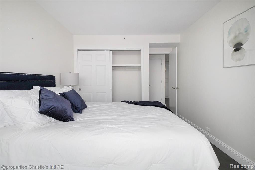 3320 Spinnaker Lane, 6E, Detroit, MI 48207 — Photo 11