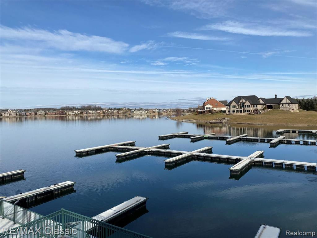 8220 STONEY CREEK Drive, Unit 22, South Lyon, MI 48178 — Photo 15