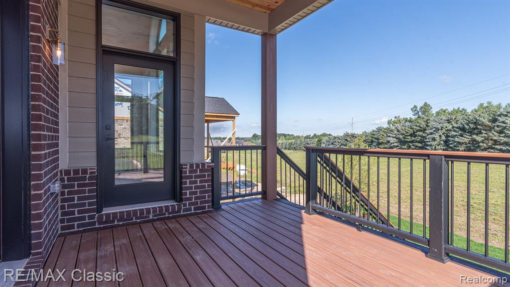 8220 STONEY CREEK Drive, Unit 22, South Lyon, MI 48178 — Photo 20
