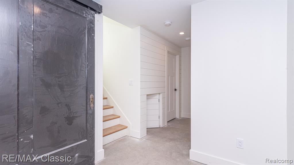 8220 STONEY CREEK Drive, Unit 22, South Lyon, MI 48178 — Photo 68