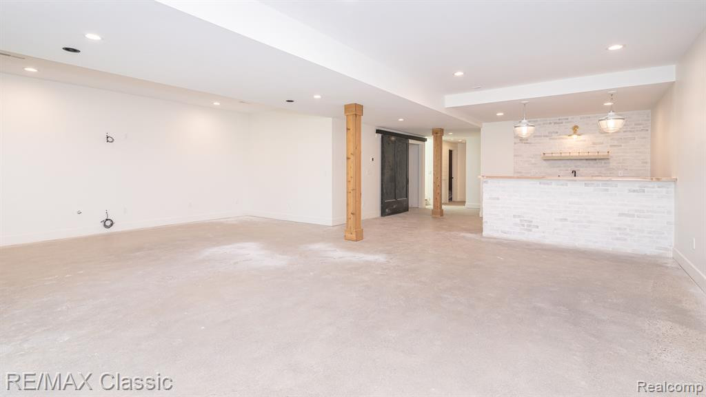 8220 STONEY CREEK Drive, Unit 22, South Lyon, MI 48178 — Photo 72