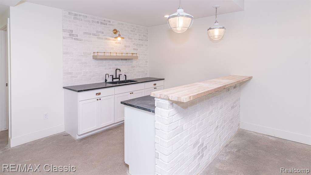 8220 STONEY CREEK Drive, Unit 22, South Lyon, MI 48178 — Photo 73