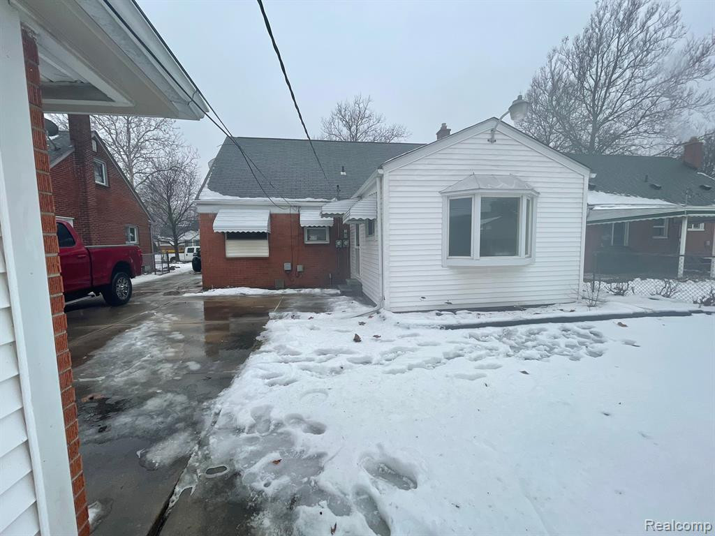 7931 MERRICK Street, Taylor, MI 48180 — Photo 3