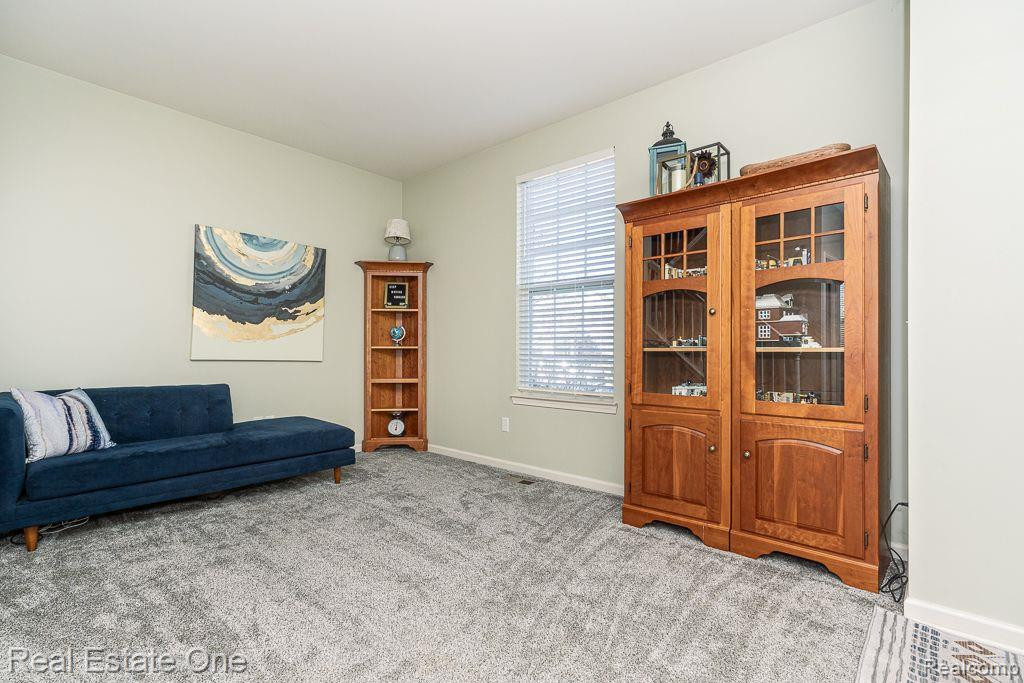 794 WYNSTONE Circle S, Oakland, MI — Photo 3