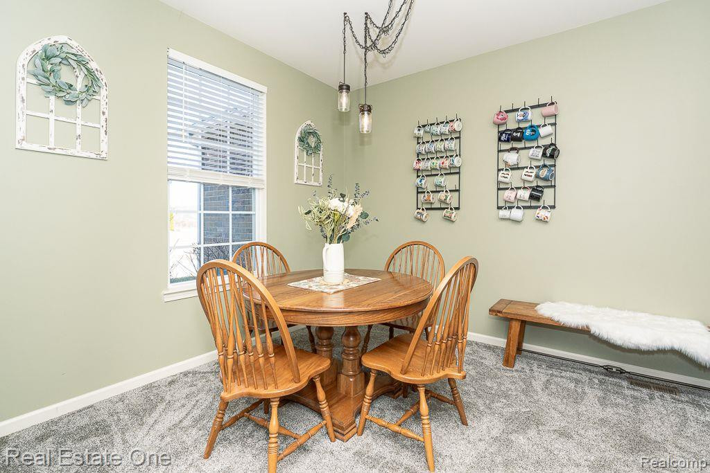 794 WYNSTONE Circle S, Oakland, MI — Photo 4