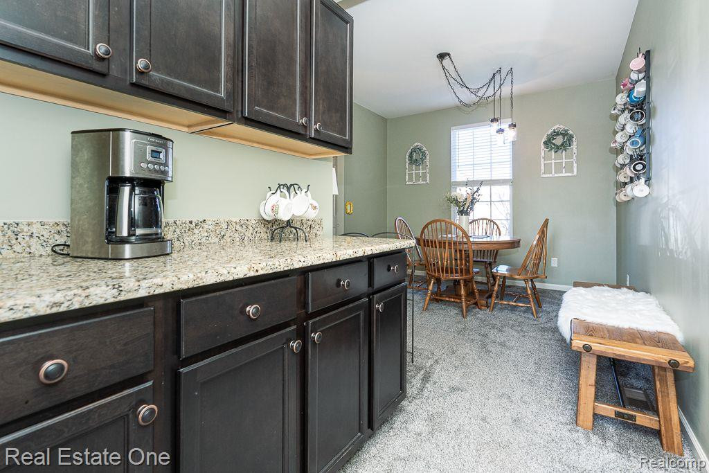 794 WYNSTONE Circle S, Oakland, MI — Photo 7